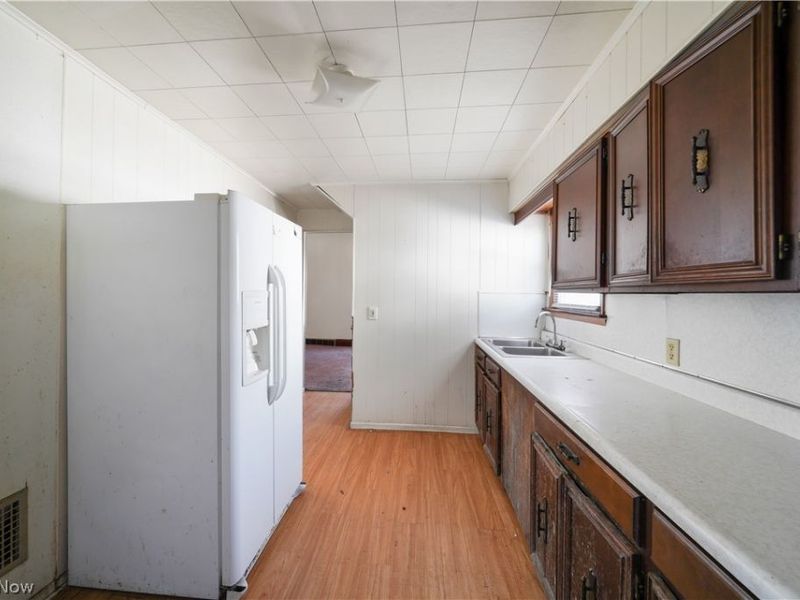 2407 Trussit Avenue, Youngstown, OH 44505 Photo 2