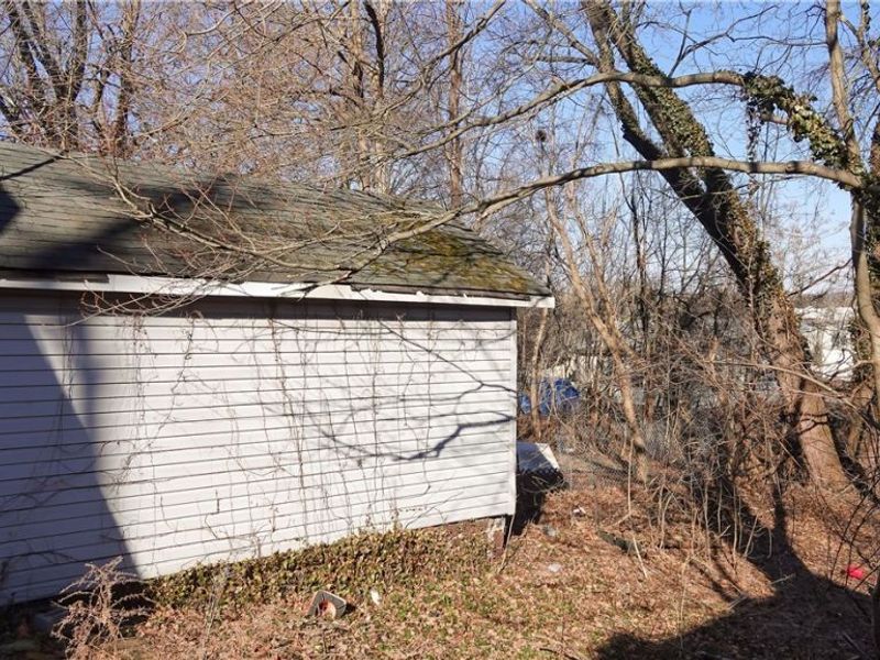 2407 Trussit Avenue, Youngstown, OH 44505 Photo 20