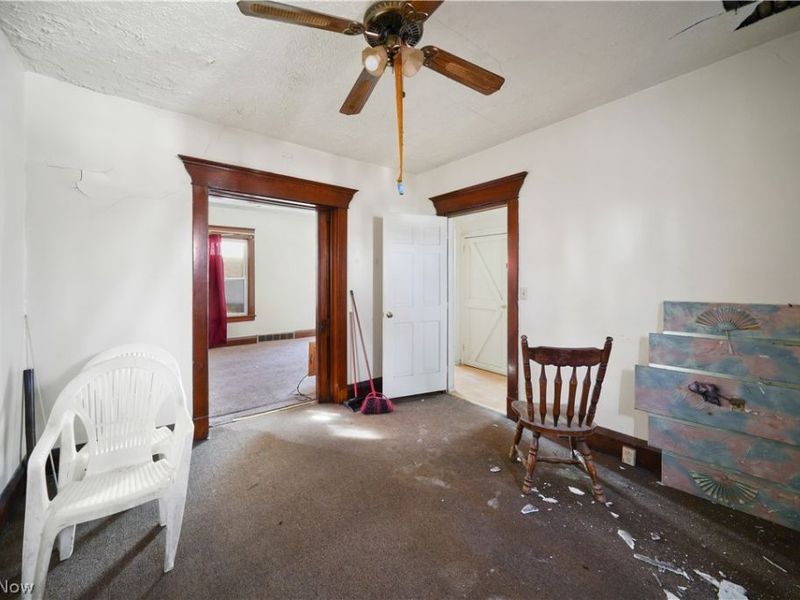 2407 Trussit Avenue, Youngstown, OH 44505 Photo 8