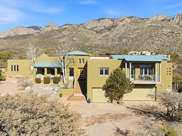 239 Spring Creek Court NE, Albuquerque, NM 87122