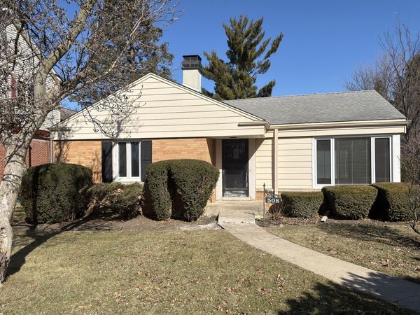 508 W Lonnquist Boulevard, Mount Prospect, IL 60056