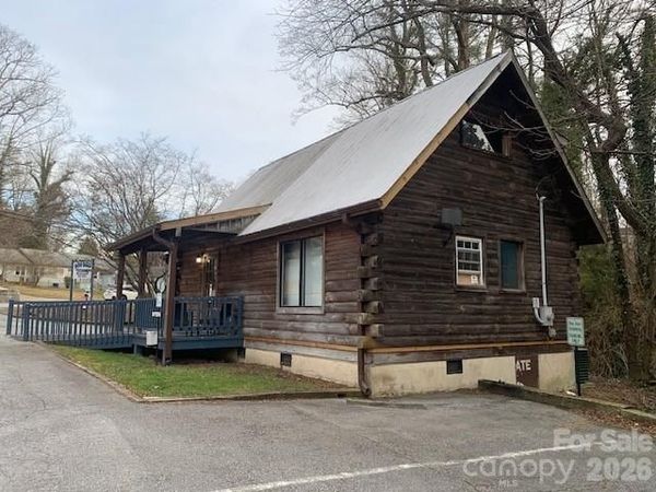 1001 & 1003 GREENVILLE Highway , Hendersonville, NC 28792