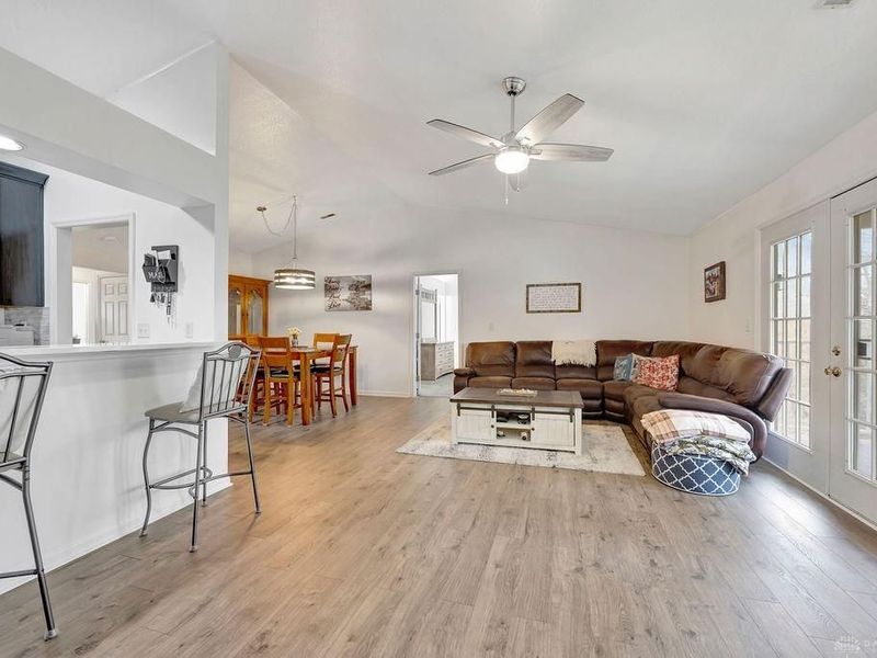 7893 Jessies Way, Fairfield Township, OH 45011 Photo 5