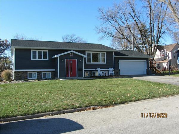 1203 12th Street, Grundy Center, IA 50638