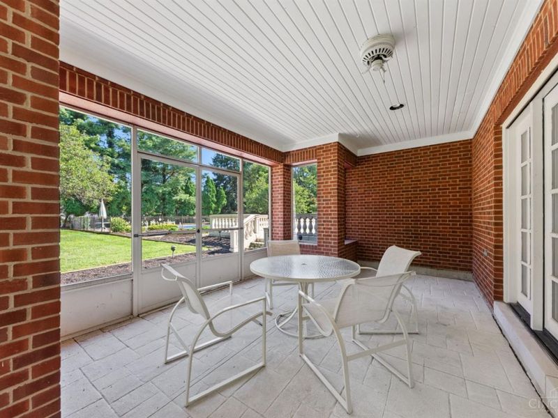 3590 Glendale Milford Road, Evendale, OH 45241 Photo 12