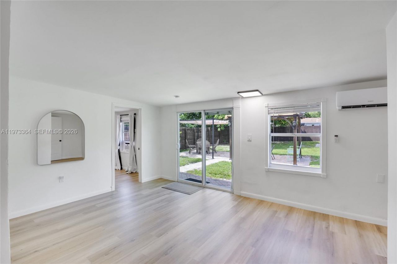 1529 NW 2nd Ave, Fort Lauderdale, FL 33311 Photo