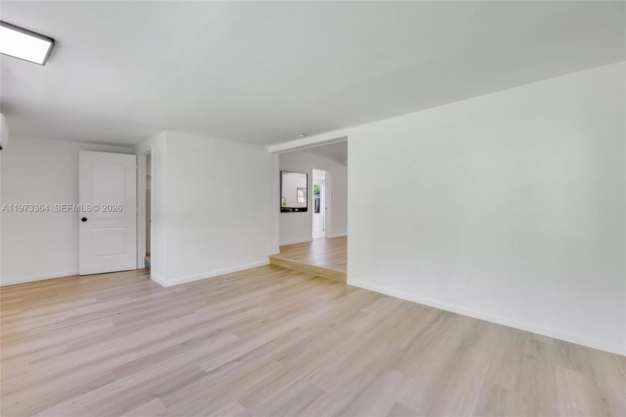 1529 NW 2nd Ave, Fort Lauderdale, FL 33311 Photo