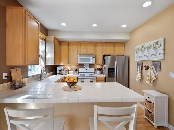 6550 Hearthstone Cir, Rocklin, CA 95677