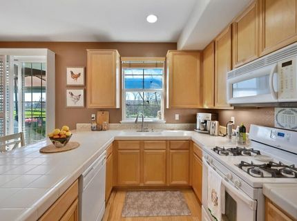 6550 Hearthstone Cir, Rocklin, CA 95677 Photo