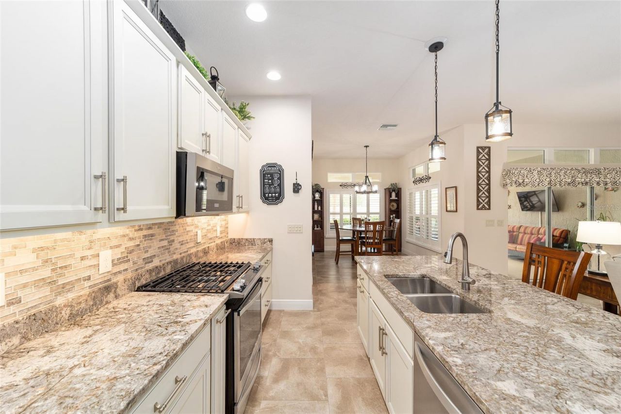 2074 Biller Circle , The Villages, FL 32163 Photo