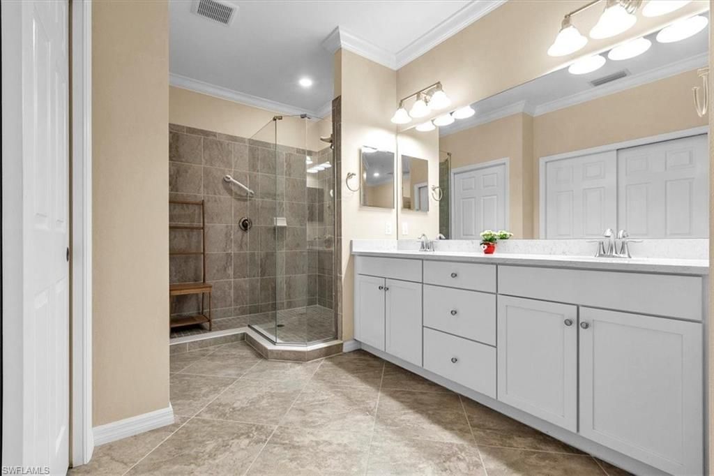 10498 Casella Way, Unit 202, Fort Myers, FL 33913 Photo