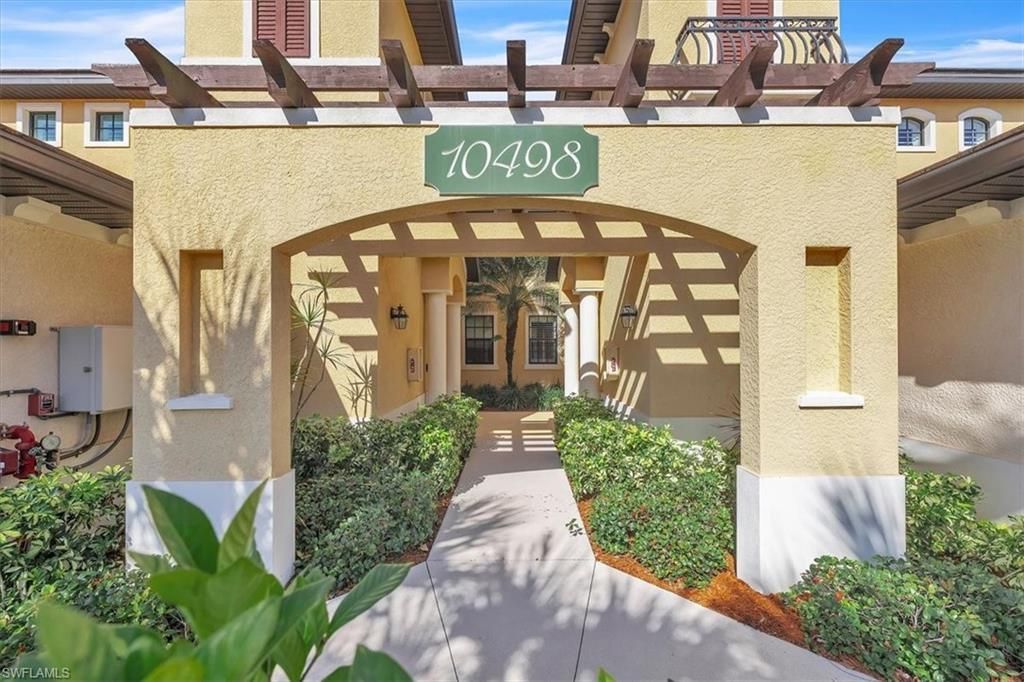 10498 Casella Way, Unit 202, Fort Myers, FL 33913 Photo