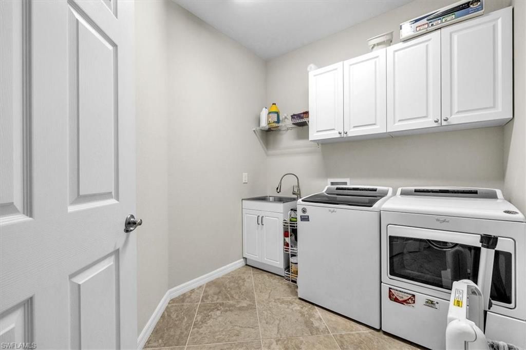 10498 Casella Way, Unit 202, Fort Myers, FL 33913 Photo