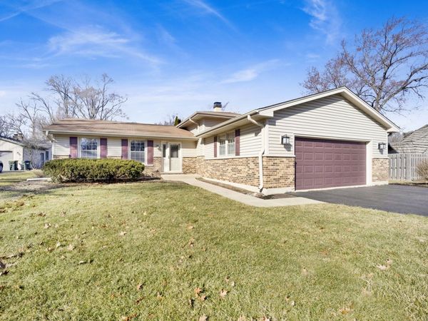 6106 Western Avenue, Willowbrook, IL 60527