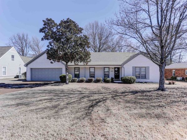 2908 MIKEYAIR DR, Germantown, TN 38138