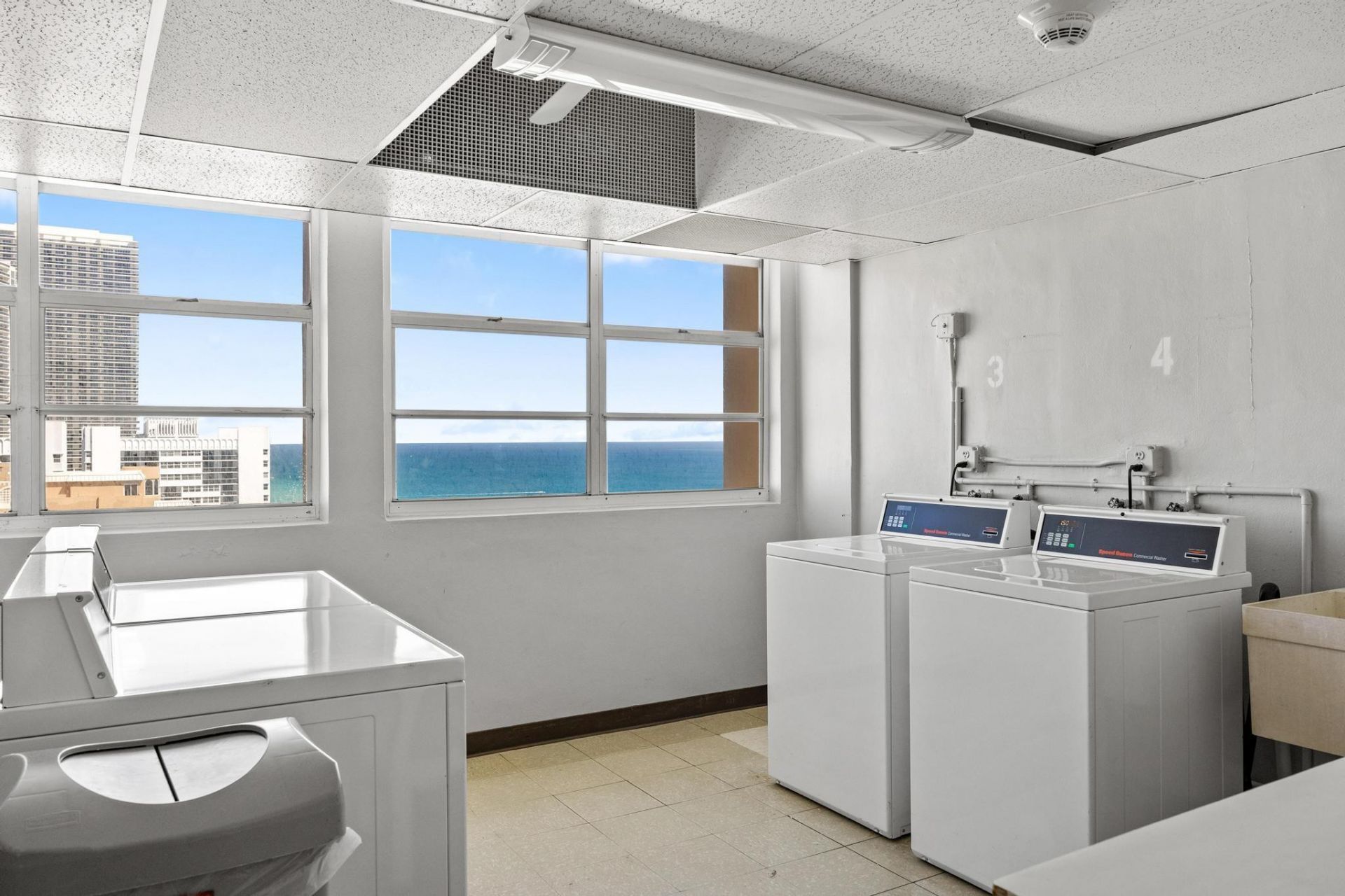 1950 S Ocean Drive, Unit PHB, Hallandale Beach, FL 33009 Photo