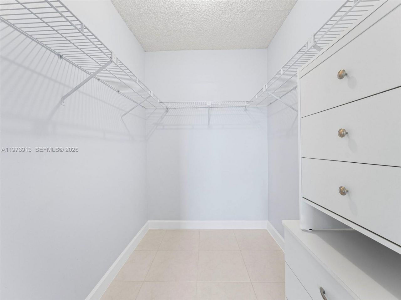 8005 Lake Dr , Unit 408, Doral, FL 33166 Photo