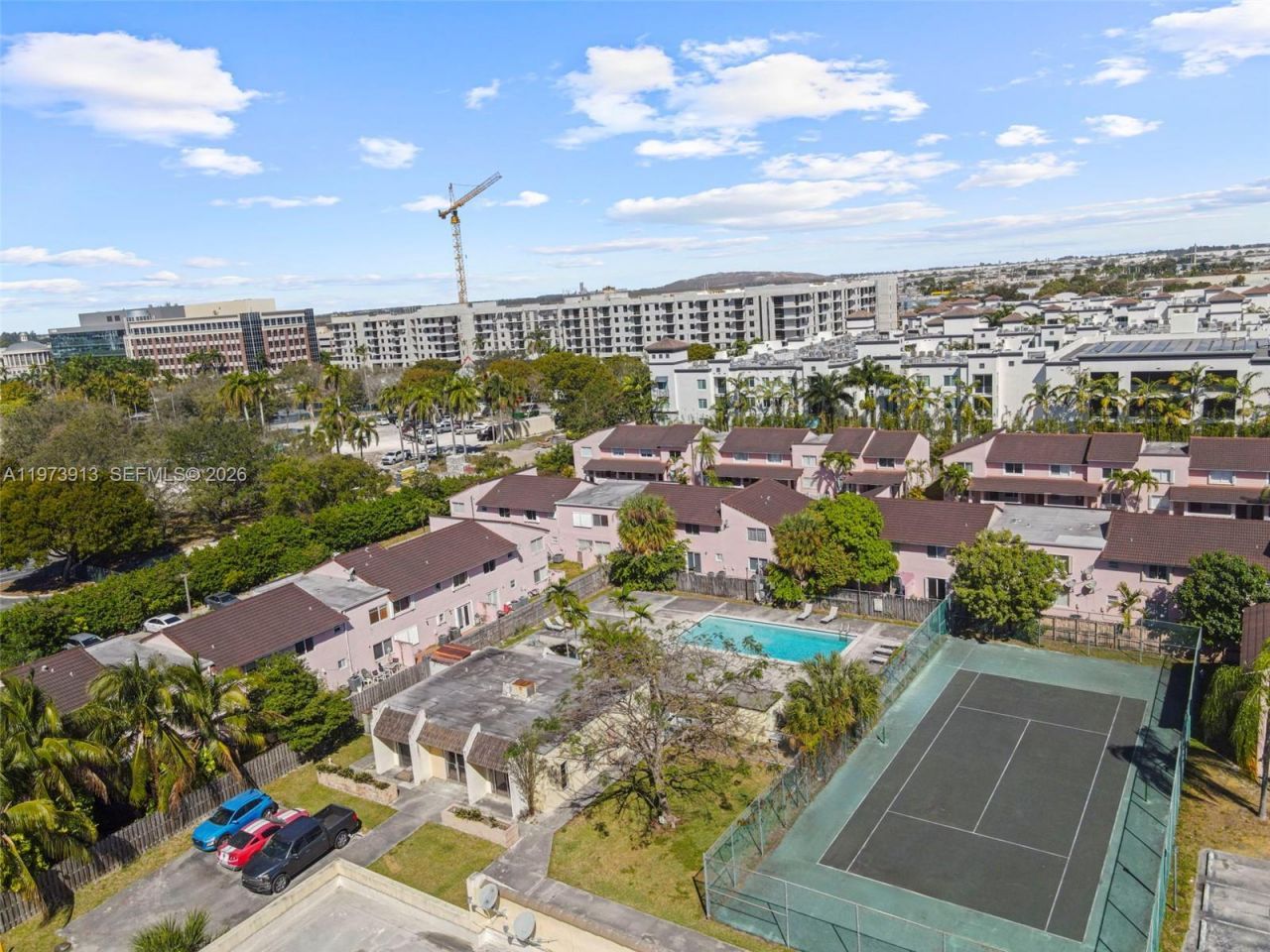 8005 Lake Dr , Unit 408, Doral, FL 33166 Photo