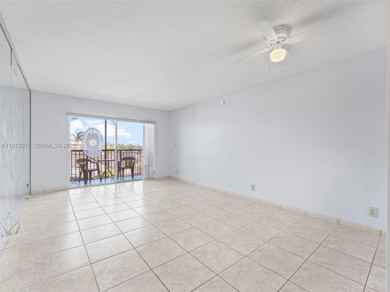 8005 Lake Dr , Unit 408, Doral, FL 33166 Photo