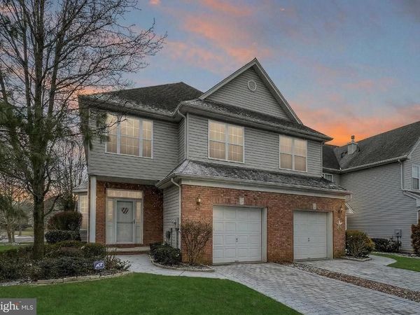 62 SHELLEY CIRCLE, EAST WINDSOR, NJ 08520