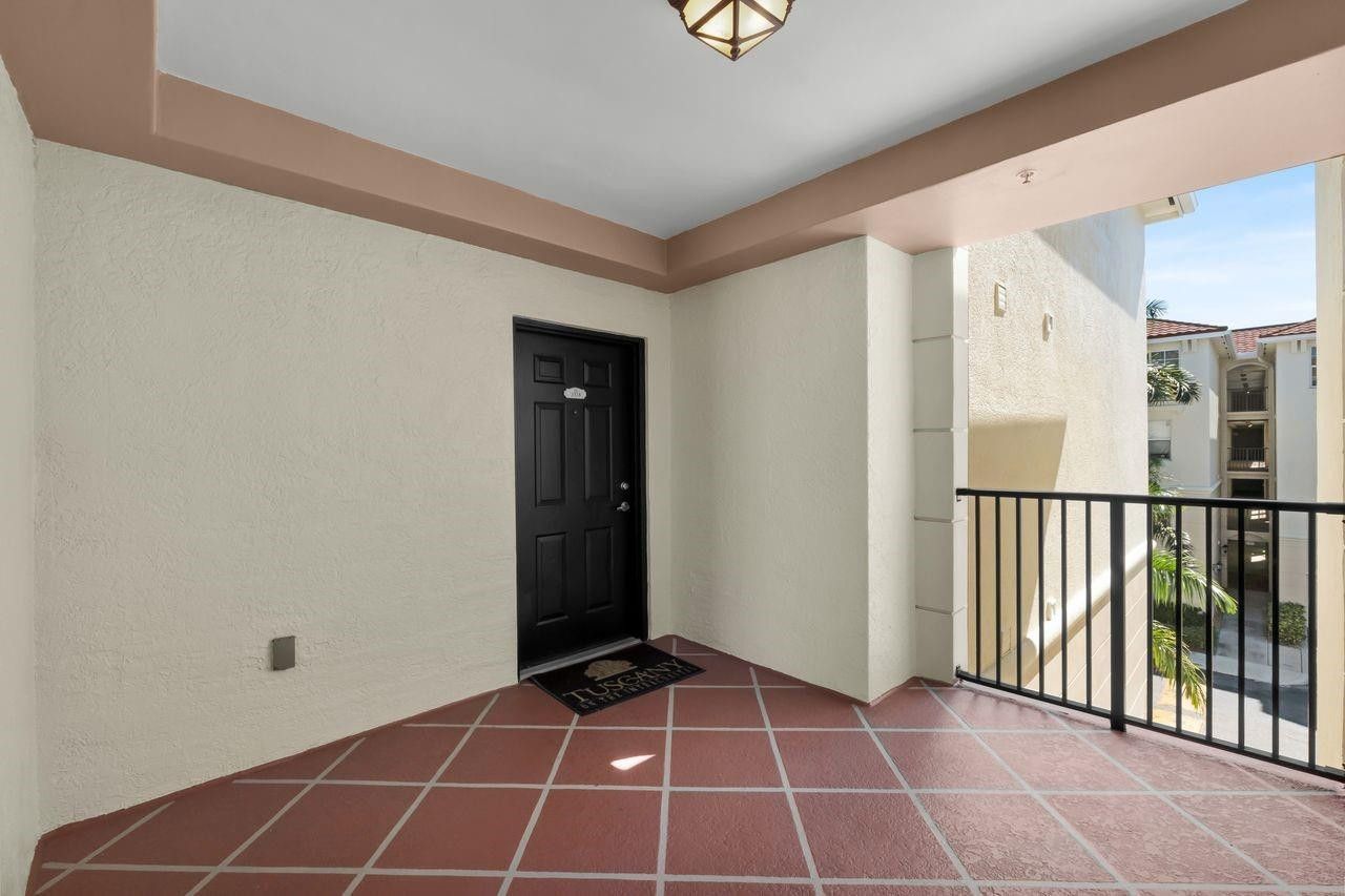 3318 Tuscany Way, Unit 3318, Boynton Beach, FL 33435 Photo