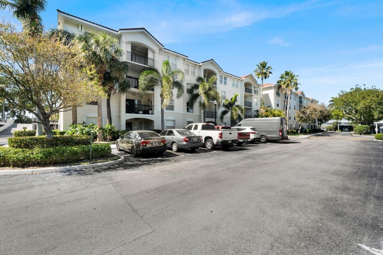 3318 Tuscany Way, Unit 3318, Boynton Beach, FL 33435 Photo