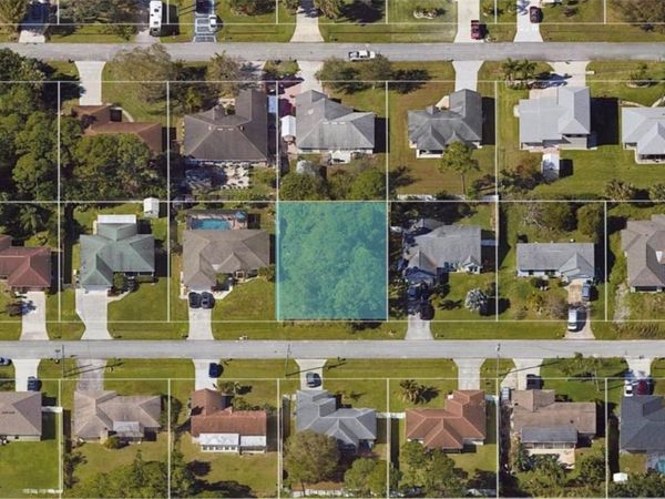 552 NW GRENADA STREET , PORT ST LUCIE, FL 34983