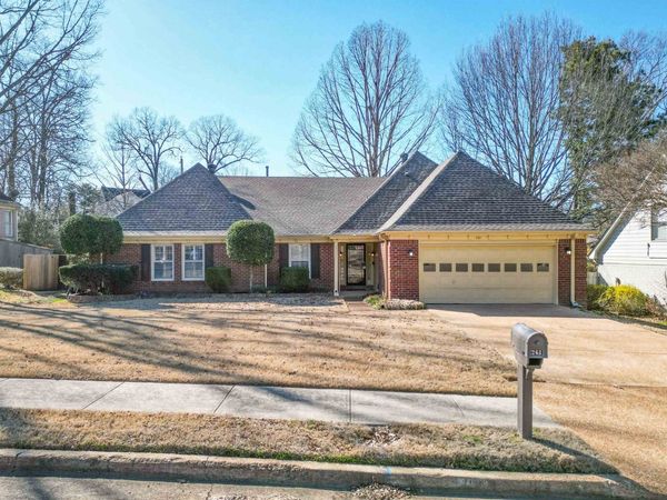261 WALNUT LEAF DR, Memphis, TN 38018