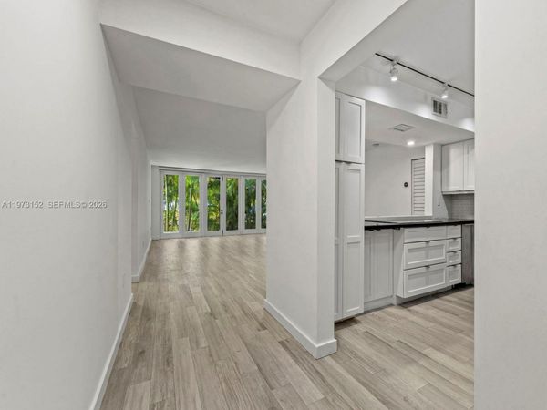 55 Ocean Lane Dr , Unit 1035, Key Biscayne, FL 33149