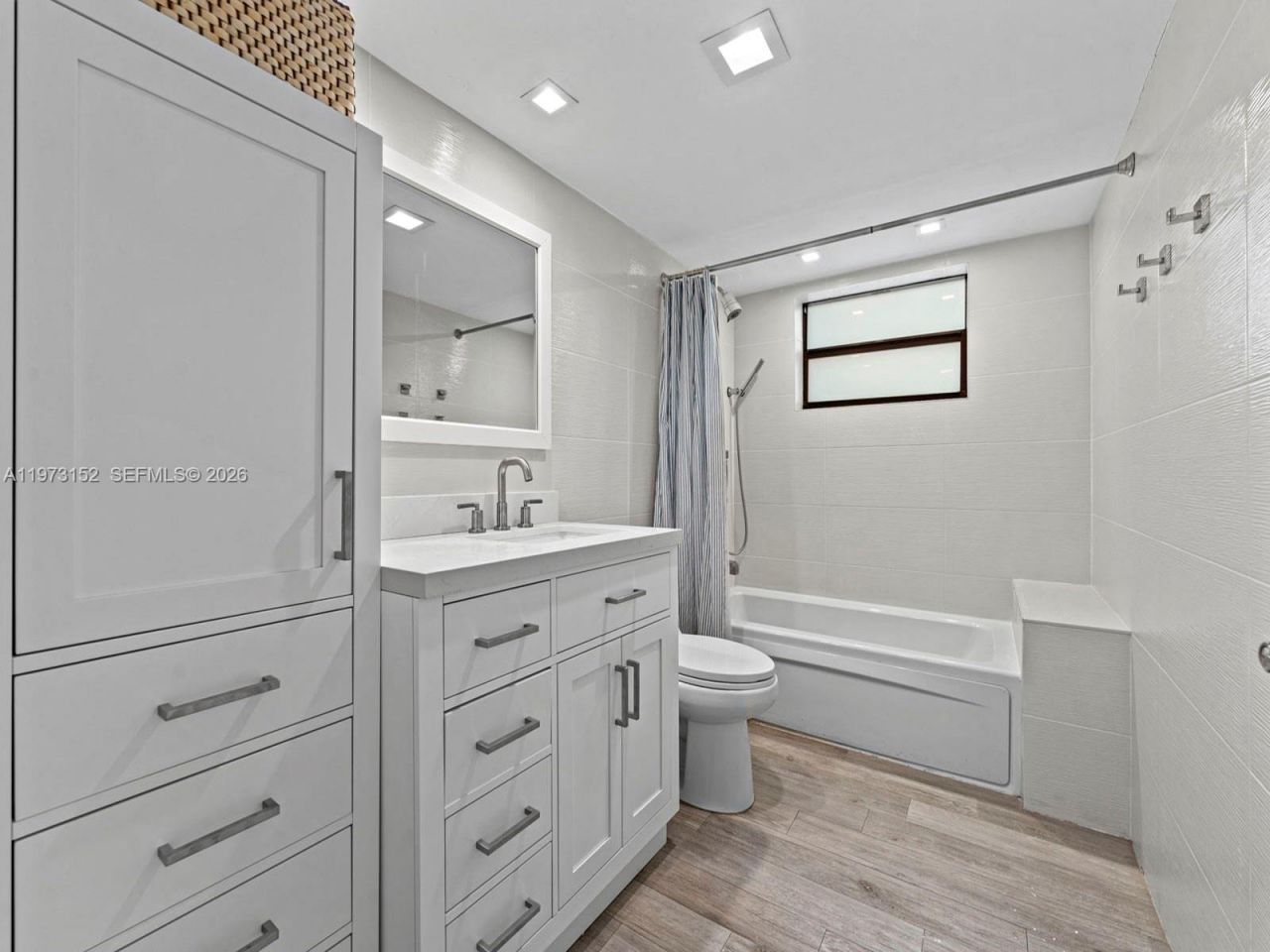 55 Ocean Lane Dr , Unit 1035, Key Biscayne, FL 33149 Photo