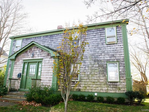 325 Wiggins Street , Unit 2nd Floor, Greenport, NY 11944