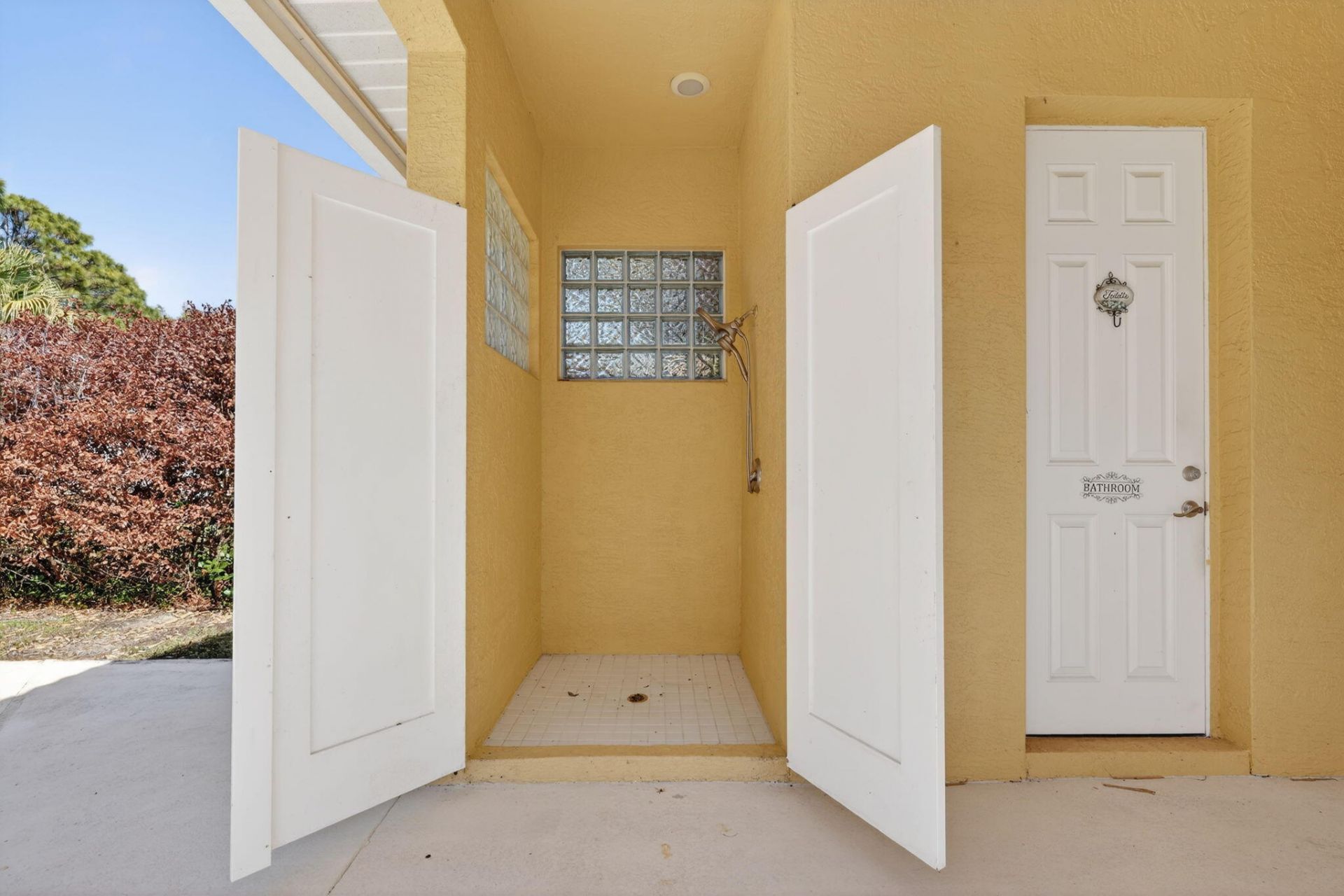 461 SE Pine Road, Port Saint Lucie, FL 34984 Photo