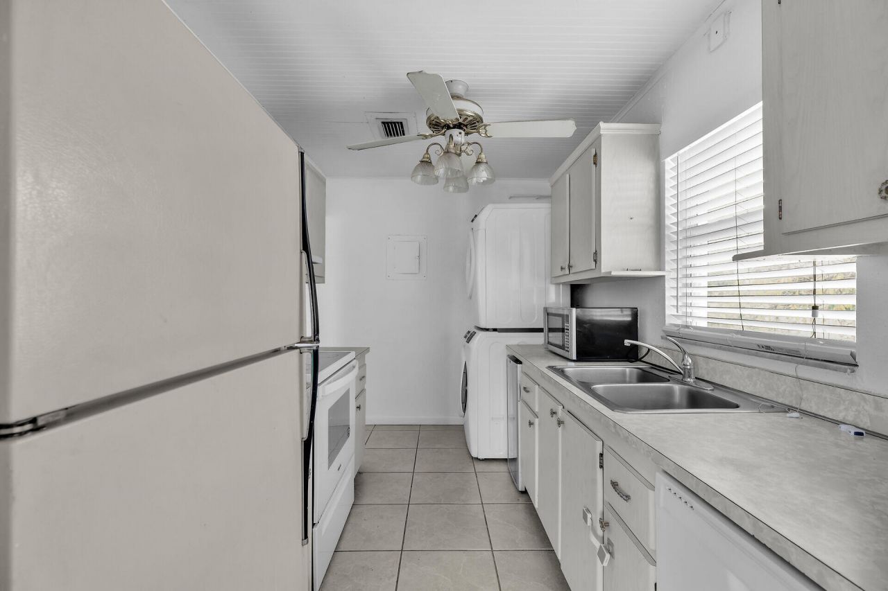 40 High Point Road, Unit F-206, Islamorada, FL 33070 Photo