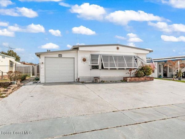 1813 Coco Plum Street NE, Palm Bay, FL 32905