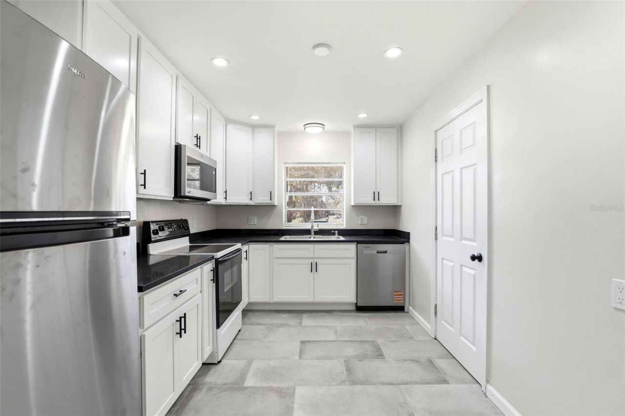 1913 Baldwin Drive , Orlando, FL 32806 Photo