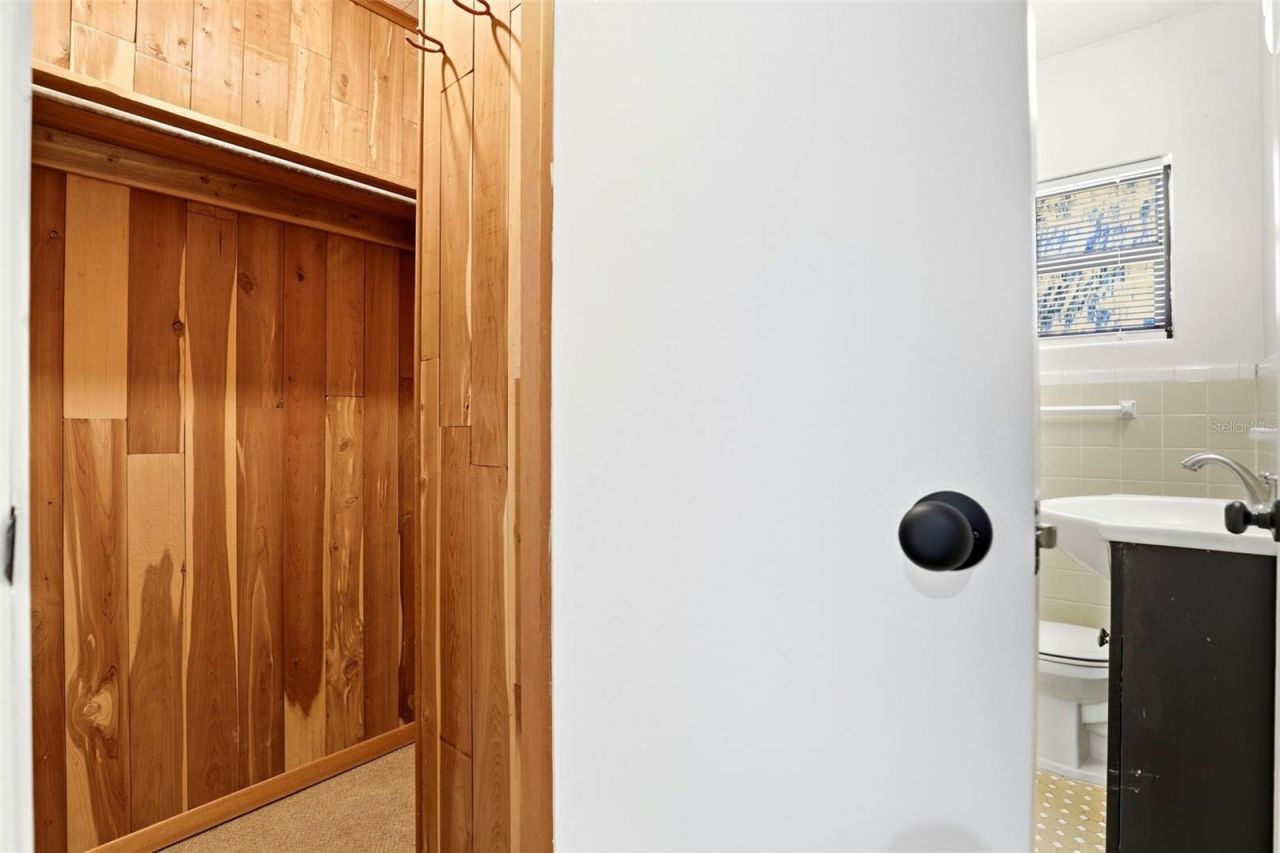 1913 Baldwin Drive , Orlando, FL 32806 Photo