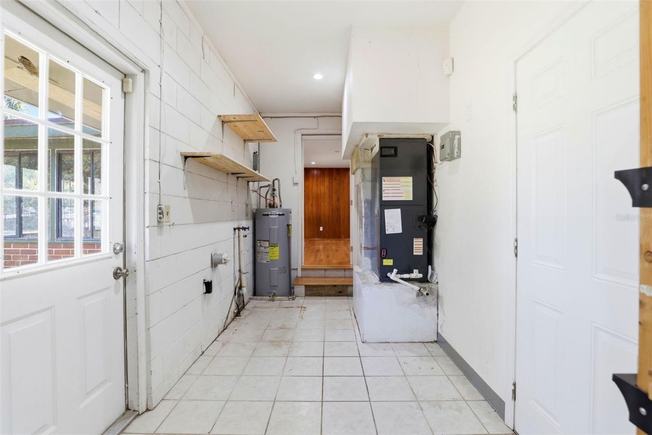 1913 Baldwin Drive , Orlando, FL 32806 Photo