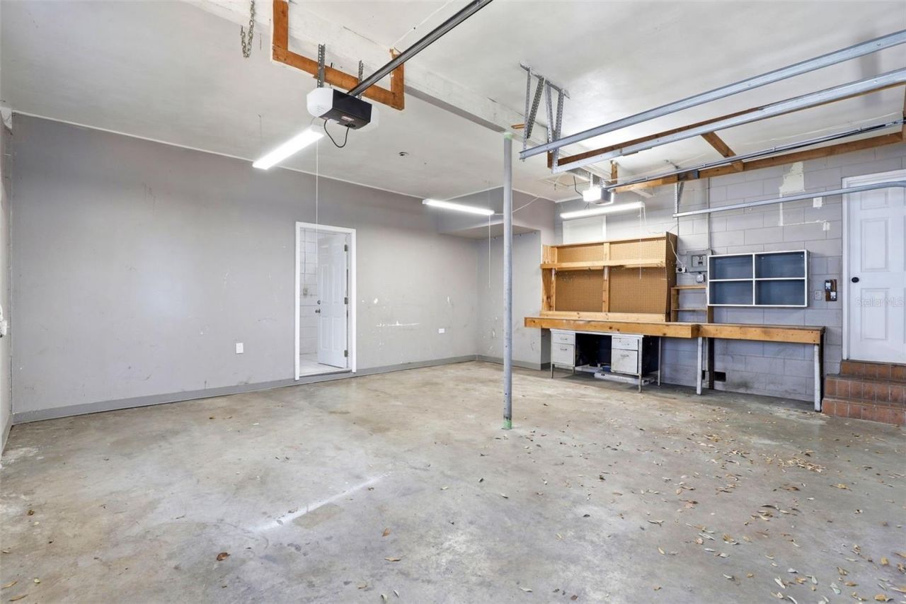 1913 Baldwin Drive , Orlando, FL 32806 Photo