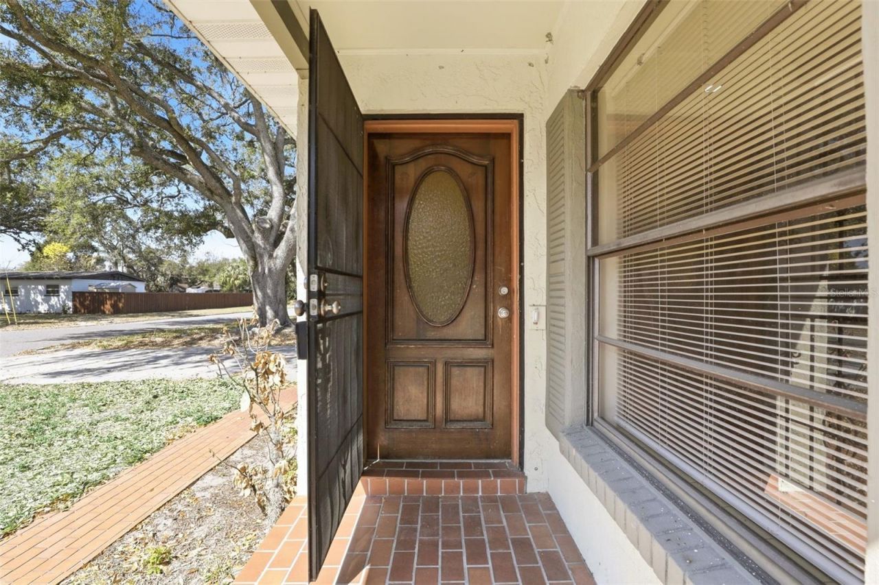 1913 Baldwin Drive , Orlando, FL 32806 Photo