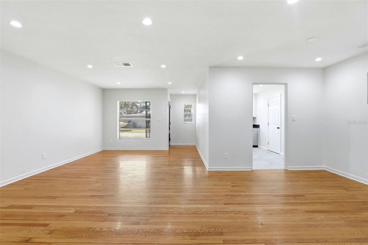 1913 Baldwin Drive , Orlando, FL 32806 Photo