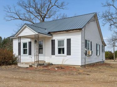 1074 Throckmorton Trail, Scottsburg, VA 24589