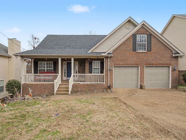 2940 Harbor Lights Dr, Nashville, TN 37217