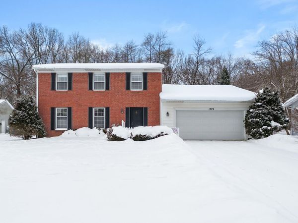 1329 Sprucebrook Drive, Kalamazoo, MI 49048