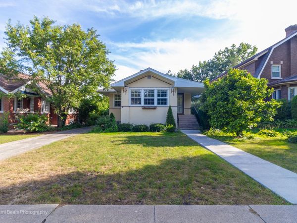 269 Shenstone Road , Riverside, IL 60546