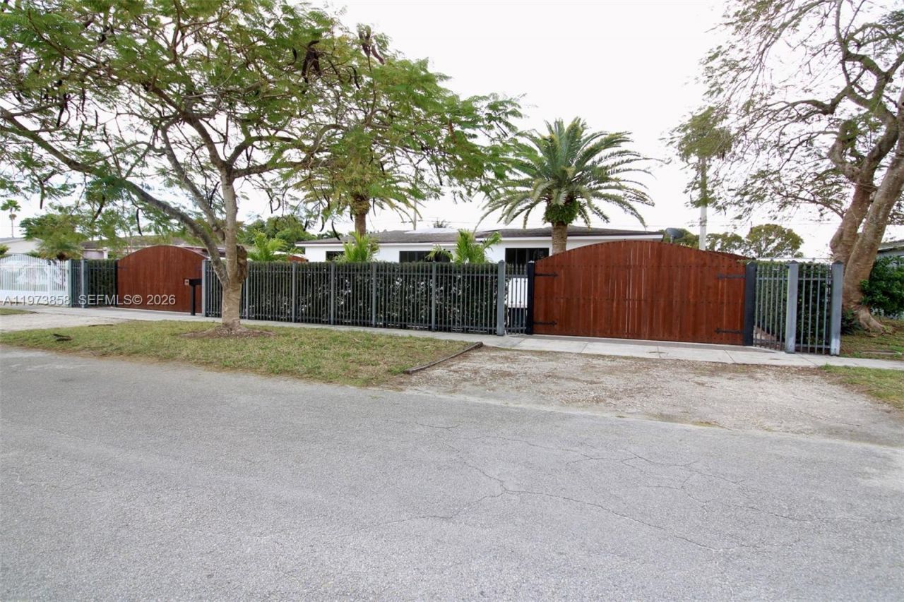 15300 SW 299th St, Homestead, FL 33033 Photo