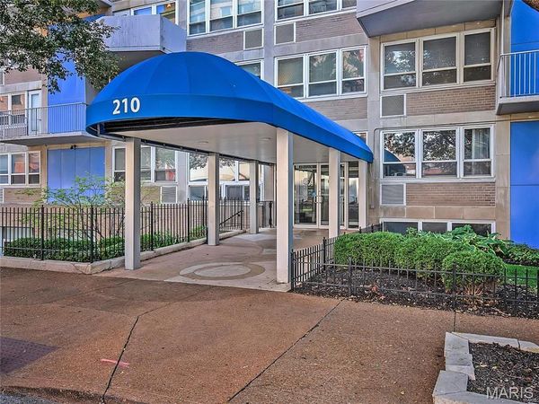 210 N 17th Street, St Louis, MO 63103
