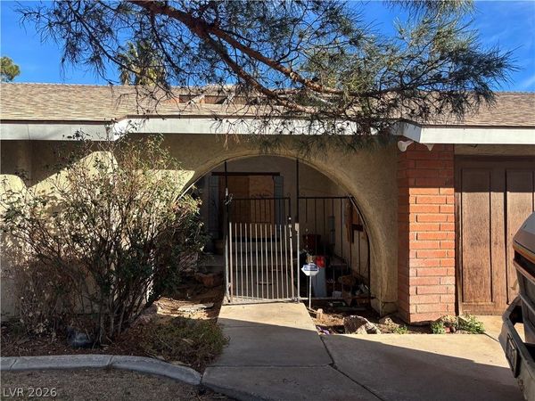 5134 W Desert Inn Road , Las Vegas, NV 89146