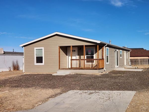 996 S Sibley Dr, Pueblo West, CO 81007