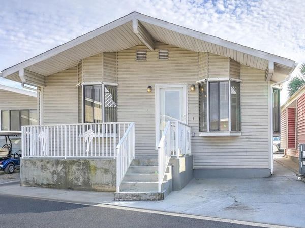 5 Dolphin Lane, Panama City, FL 32408