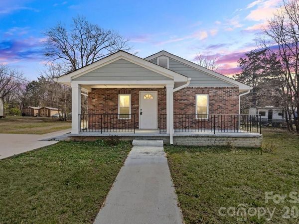 207 Fairdale Street , Kings Mountain, NC 28086